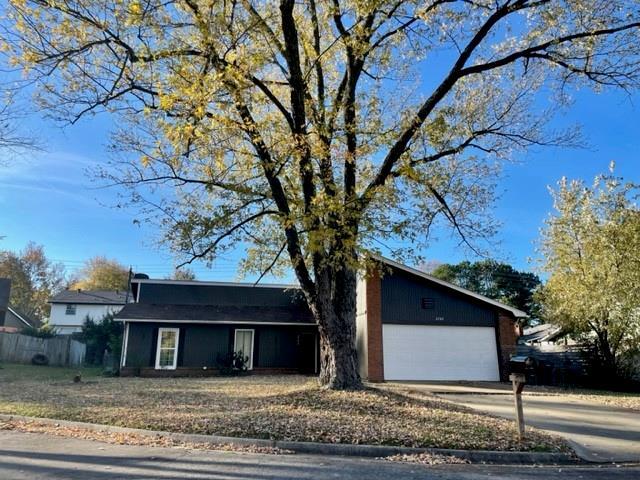 Primary Photo - 2702 W Fir St