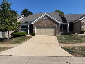 Building Photo - 1733 Prestshire Dr
