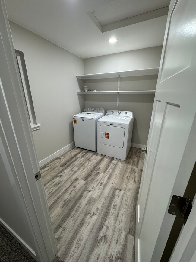 Building Photo - 1899 S Alliance Country Dr