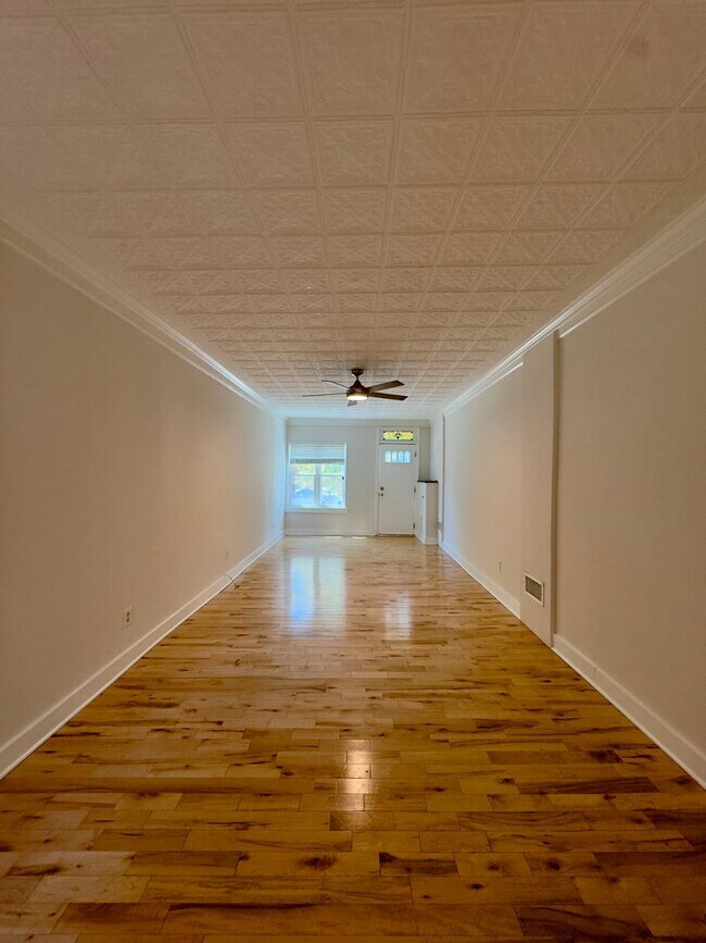 Building Photo - Charming 2 Bedroom/2 Bathroom Townhome in Canton, Baltimore, MD!