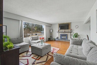 Building Photo - 1048 Babine Crescent