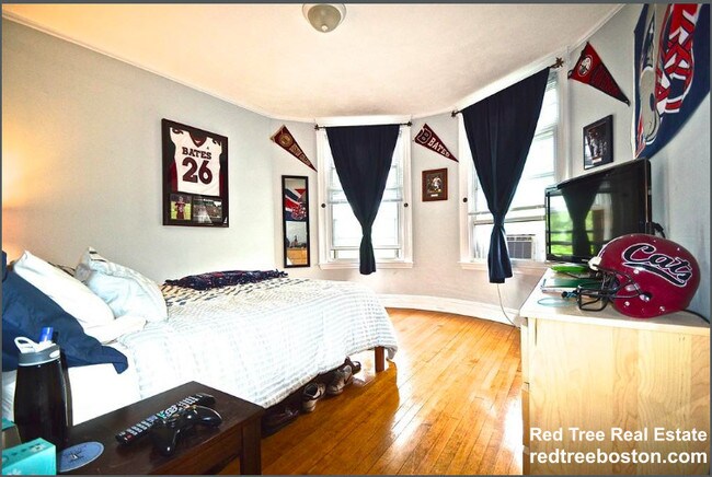 Foto del edificio - 1793 Beacon St