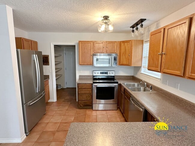 Foto del edificio - Pet Friendly Charming 3-Bedroom Home in Navarre!
