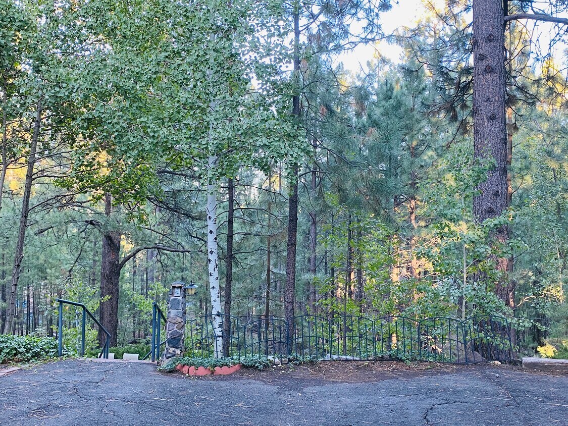 1660 W University Heights Dr N, Flagstaff, AZ 86005 House Rental in