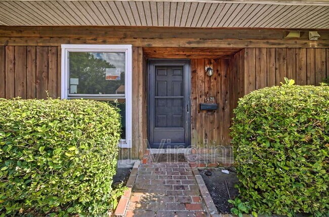 Foto del edificio - 1474 E Tanners Creek Dr