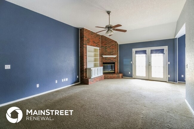 Foto del edificio - 8309 Wilshire Ridge Dr