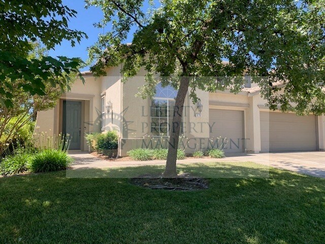 Foto principal - 8178 Damico Dr