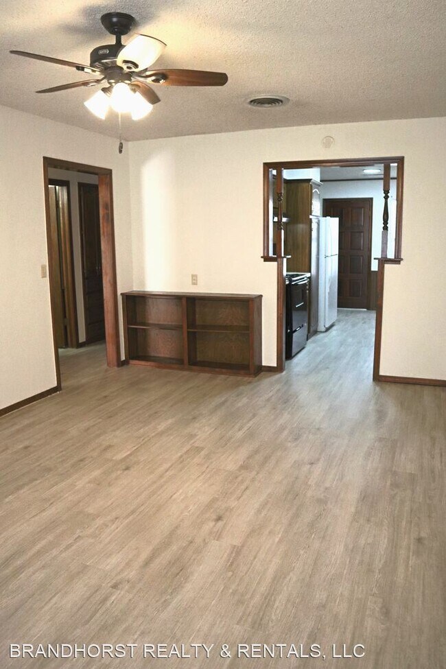 Building Photo - 2 br, 1 bath House - 1802 Suzanne