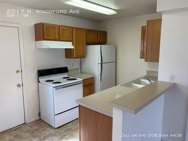 Foto del edificio - Woodford Townhome Style Apartments