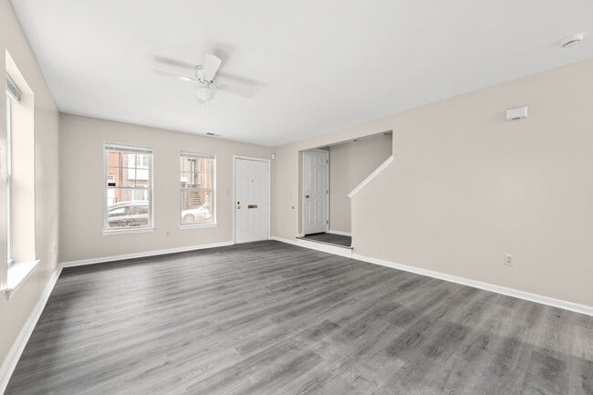 Building Photo - ??? MODERN 3BD & 1.5BATH HOUSE WALKING DISTANCE TO TEMPLE UNIVERSITY!!! ???
