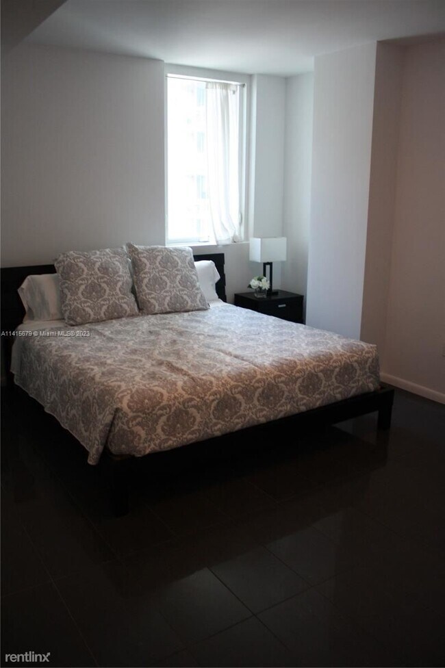 Foto del edificio - 2 br, 2 bath Condo - 253 NE 2nd St Apt 1601S