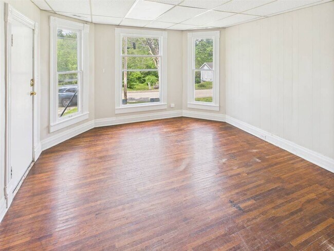 Foto del edificio - 503 Maple St