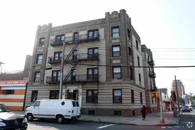 Building Photo - The State
