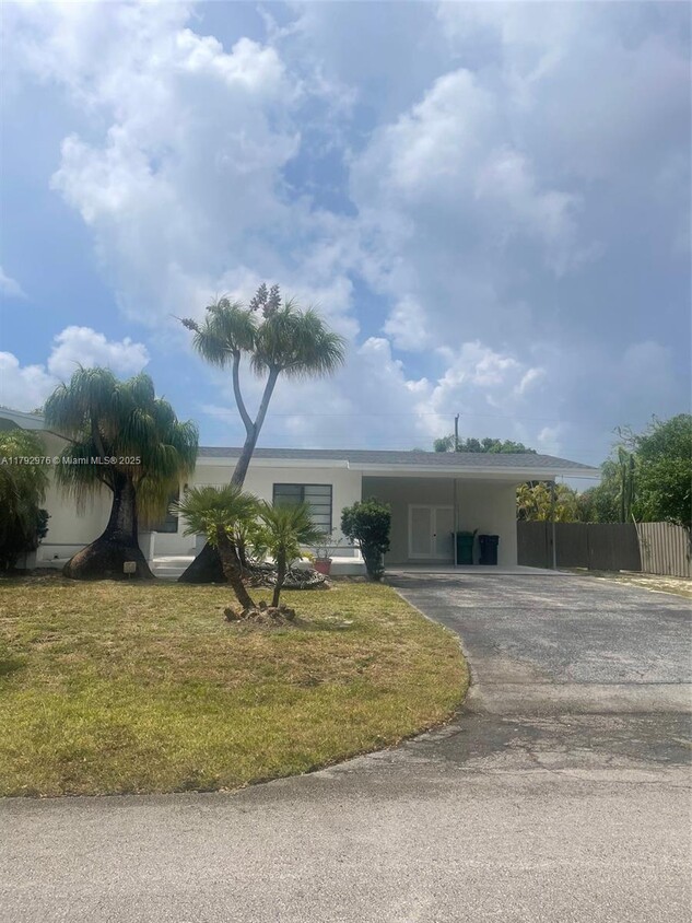 Primary Photo - 9320 SW 125th Terrace