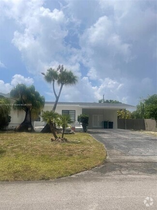 Building Photo - 9320 SW 125th Terrace