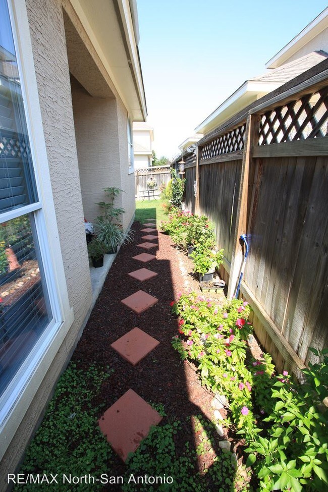 Foto del edificio - 3 br, 2 bath House - 6717 Biscay Bay