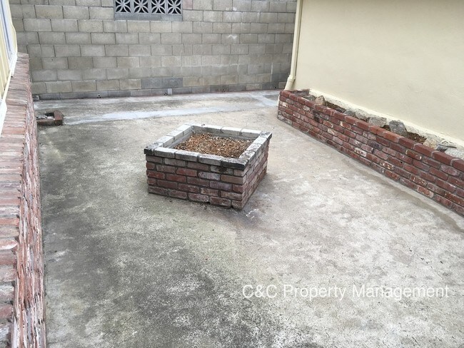 Building Photo - 1113 McClellan Ave