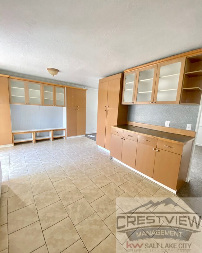 Foto del edificio - Spacious Home in Magna – Convenient Location!