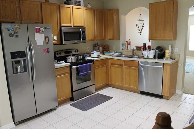 Building Photo - 5815 Fishhawk Ridge Dr