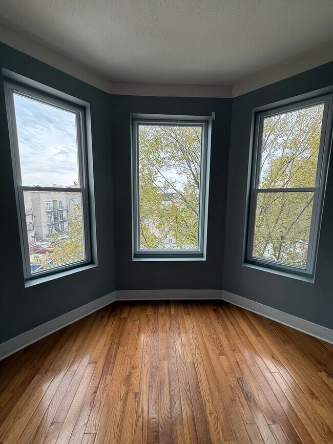 Foto del edificio - 438 E 49th St