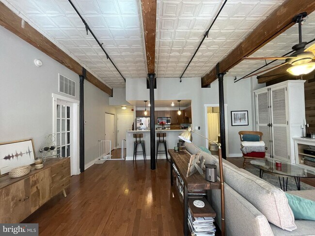 Foto del edificio - 205-15 Cuthbert St