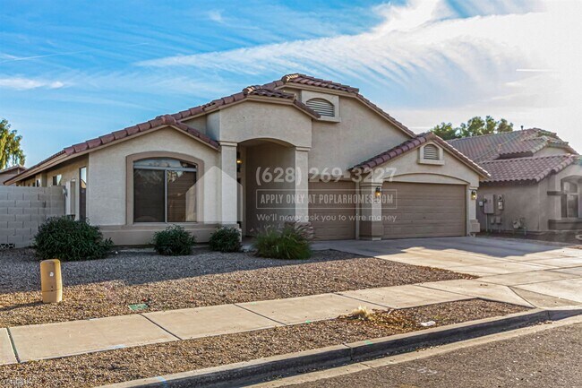Building Photo - 4 br, 2 bath House - 16819 W Pierce St -