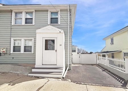 Entrance - 33 Campbell Ave