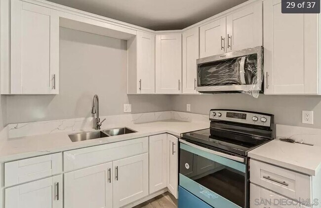Foto del edificio - 812 W 9th Ave