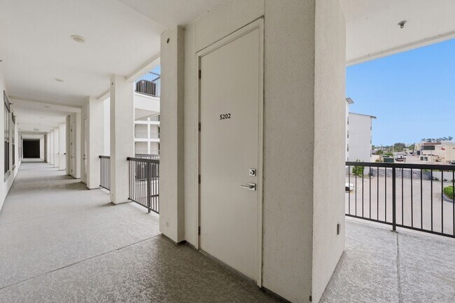 Foto del edificio - 199 WATERPOINT CT Unit 202
