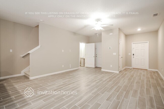 Foto del edificio - 204 Sweet Lemon Ln