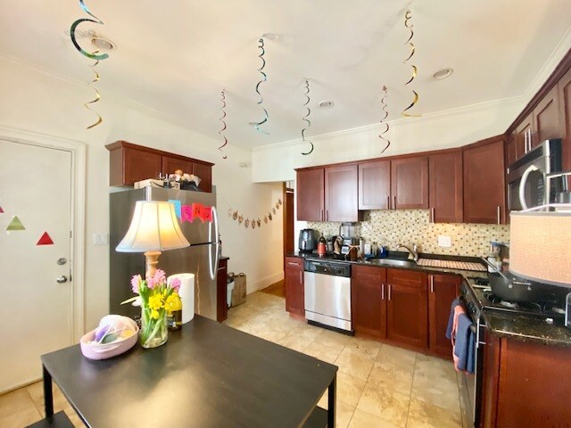 Foto del edificio - 5 Iroquois St