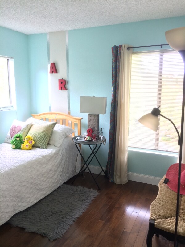 Building Photo - 3210 Caminito Eastbluff