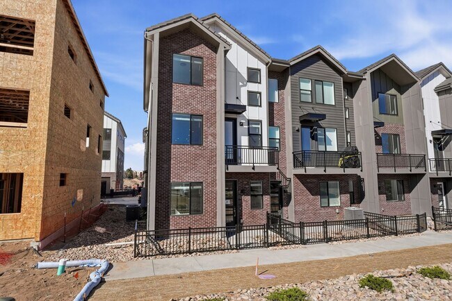 Foto del edificio - Park Meadows location near Lone Tree in the heart of Inverness. Easy access to Centennial Jetport