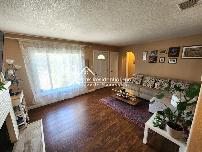 Building Photo - Charming Arden Area 3bd/1ba House