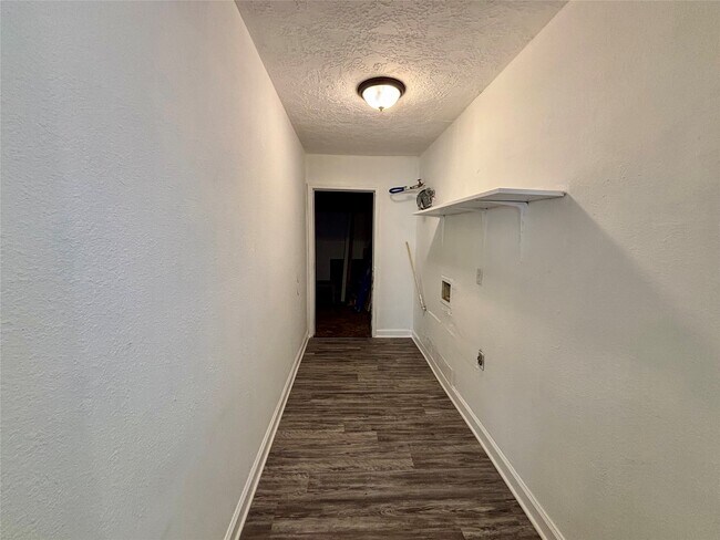 Foto del edificio - 7211 Orlando St