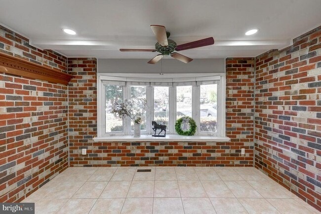 Building Photo - 4309 Selkirk Dr