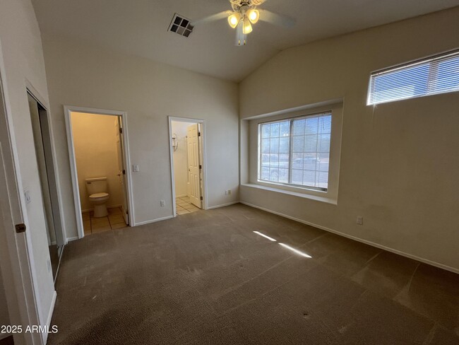 Building Photo - 8900 E Rainier Dr