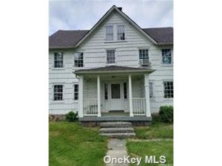Primary Photo - 245 E Main St