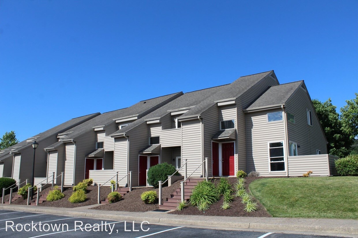 Building Photo - 1336 Bradley Dr