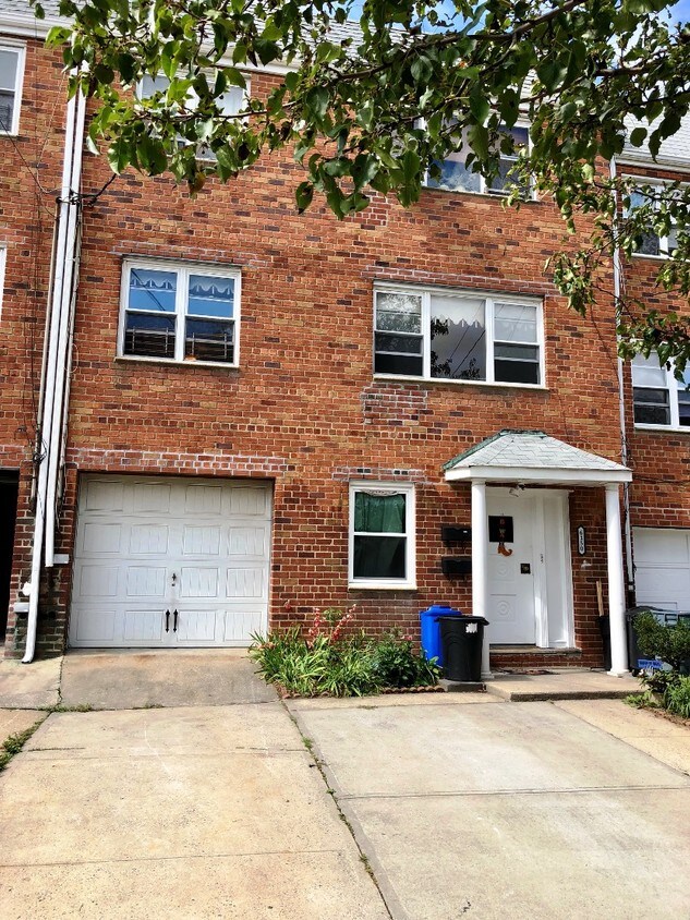 Primary Photo - 61-50 219th St