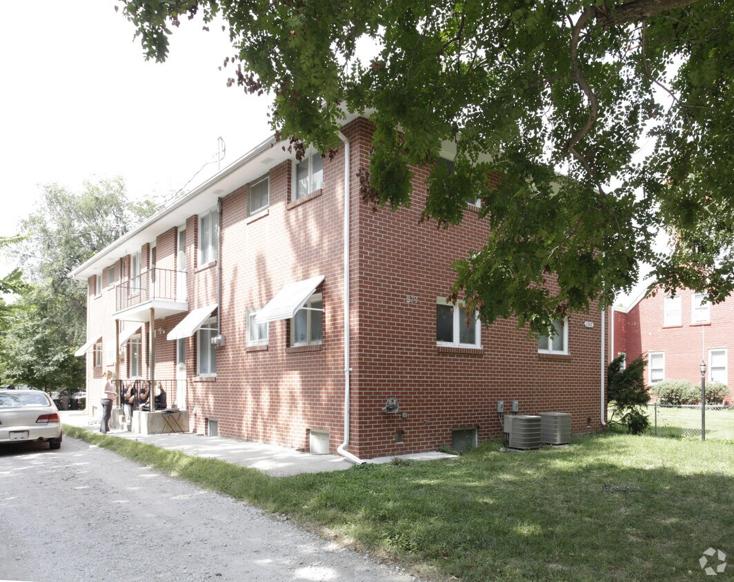 Building Photo - 1747 S 15th St