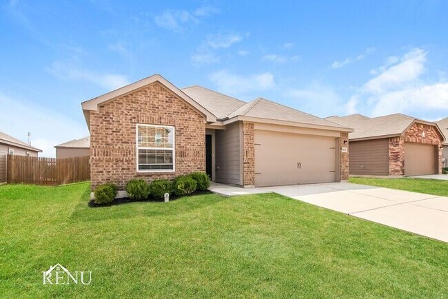 Foto del edificio - Now Available!