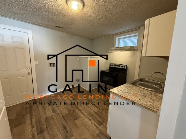 Building Photo - 138 Millen St