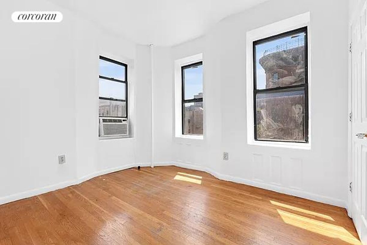 Foto del edificio - 71 Clinton St