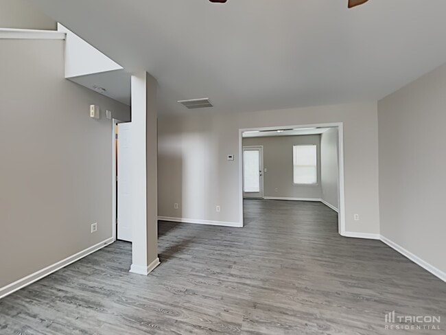 Building Photo - 1482 Kindred Cir NW
