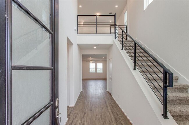 Foto del edificio - 224 Montauk Loop