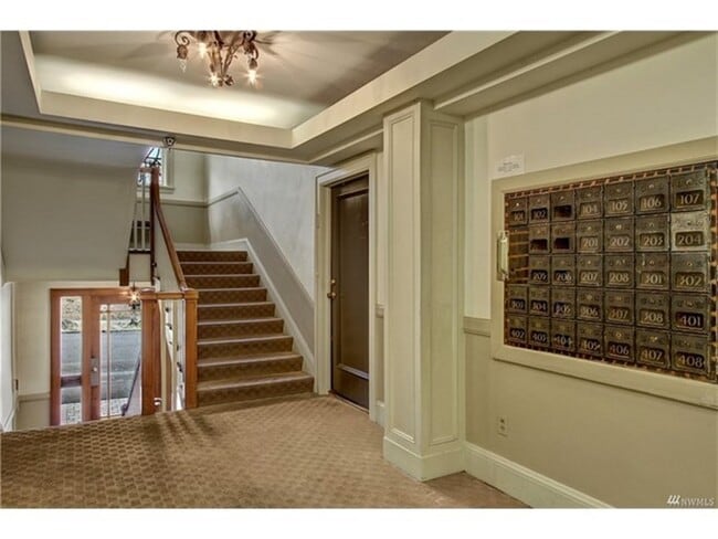Foto del edificio - 321 Boylston Ave E