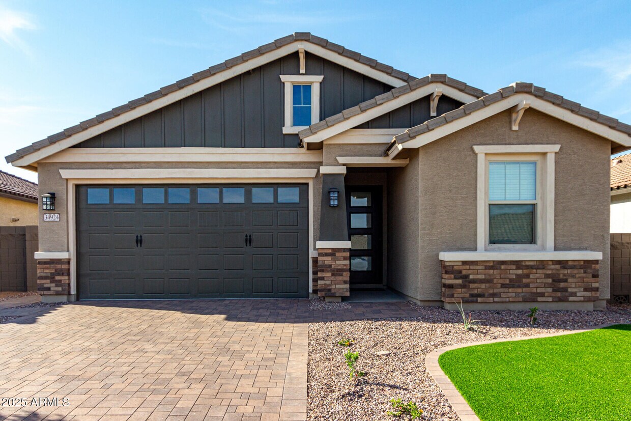 Foto principal - 34924 N Hawley Dr