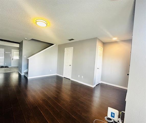 Foto del edificio - 5724 Giddyup Ln