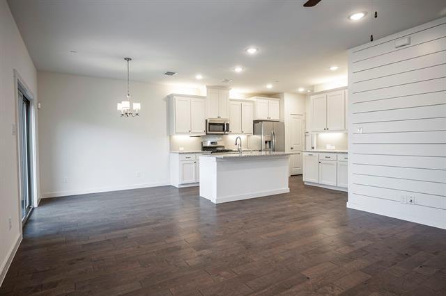Building Photo - 2971 Stunning Dr